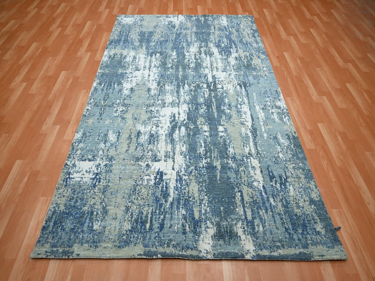 Modern / Contemporary hand-knotted wool/silk rug in Blue, 6'0" x 9'2", SKU O075534
