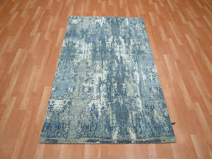 Modern / Contemporary hand-knotted wool/silk rug in Blue, 4'1" x 6'2", SKU O075535