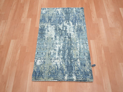 Modern / Contemporary hand-knotted wool/silk rug in Blue, 2'0" x 3'2", SKU O075537