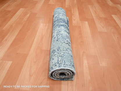 Modern / Contemporary hand-knotted wool/silk rug in Blue, 2'0" x 3'2", SKU O075537