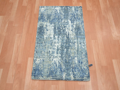Modern / Contemporary hand-knotted wool/silk rug in Blue, 2'0" x 3'2", SKU O075539