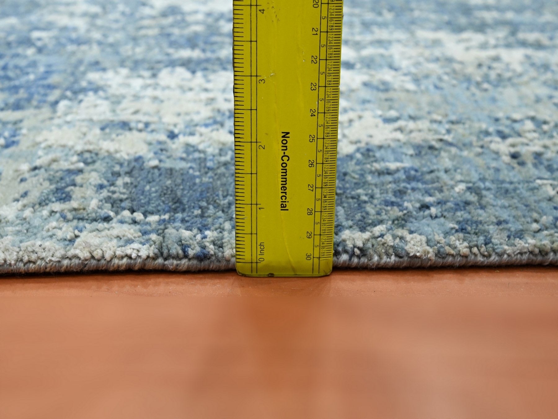 Modern / Contemporary hand-knotted wool/silk rug in Blue, 2'0" x 3'2", SKU O075539