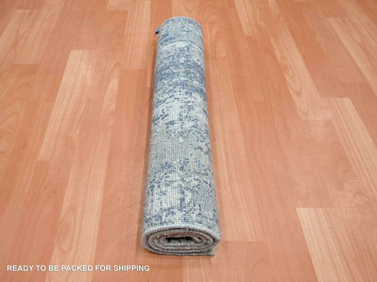 Modern / Contemporary hand-knotted wool/silk rug in Blue, 2'0" x 3'2", SKU O075539