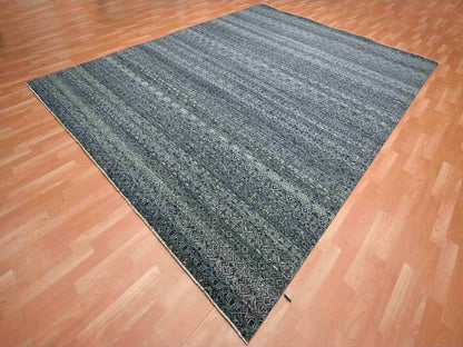 Modern / Contemporary hand-knotted wool rug in Black, 9'2" x 11'10", SKU O075545