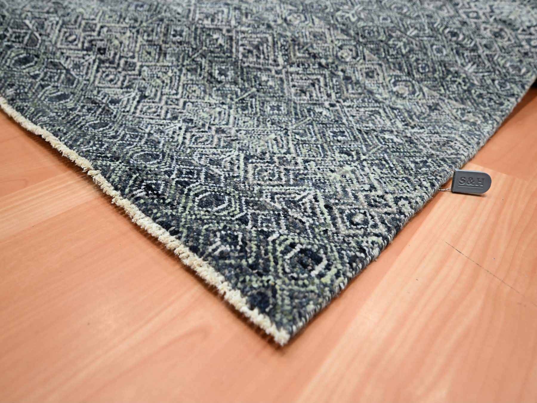 Modern / Contemporary hand-knotted wool rug in Black, 9'2" x 11'10", SKU O075545
