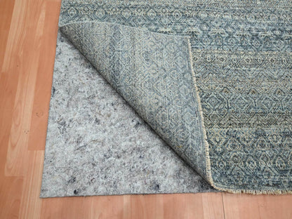 Modern / Contemporary hand-knotted wool rug in Gray, 9' x 12'2", SKU O075546 (view 4)