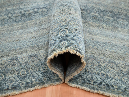 Modern / Contemporary hand-knotted wool rug in Gray, 9' x 12'2", SKU O075546 (view 5)