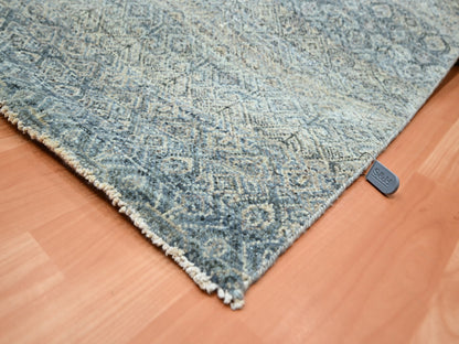 Modern / Contemporary hand-knotted wool rug in Gray, 9' x 12'2", SKU O075546 (view 6)