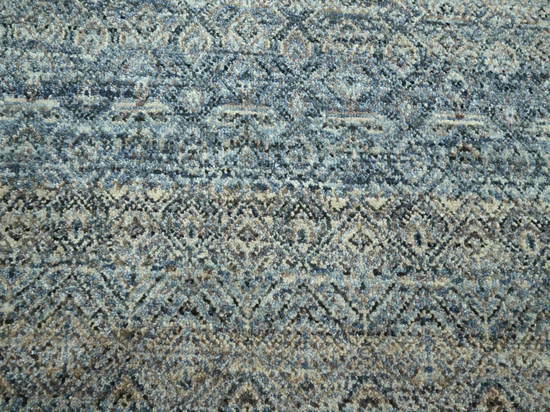 Modern / Contemporary hand-knotted wool rug in Gray, 9' x 12'2", SKU O075546 (view 8)