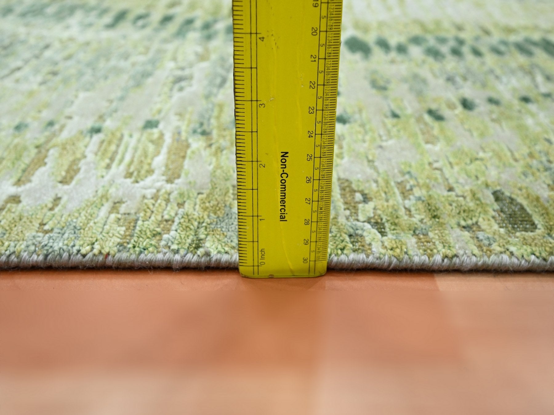 Modern / Contemporary hand-knotted silk runner in Green, 2'6" x 8'2", SKU O075547