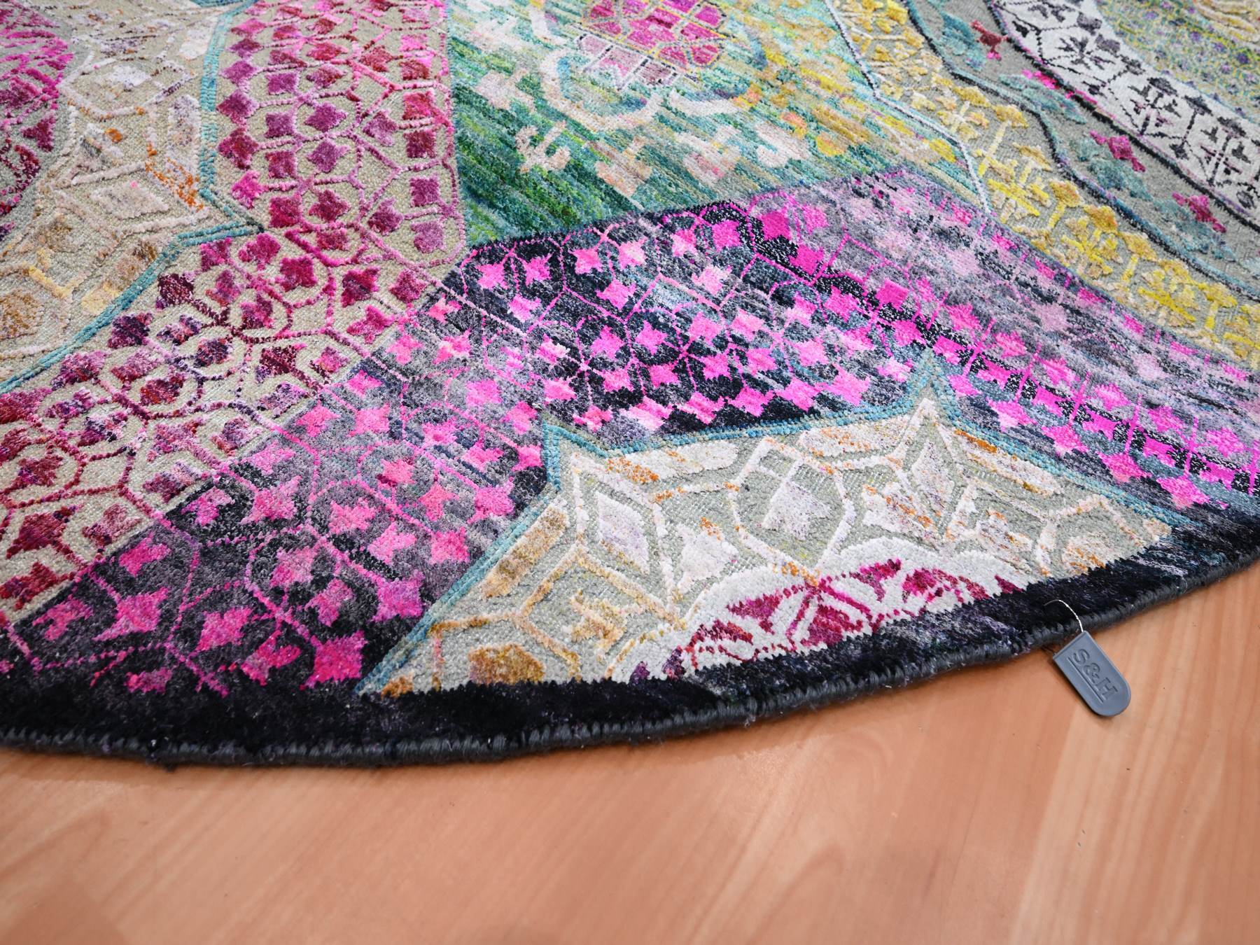 Mamluk Mamluk hand-knotted wool/silk rug in Yellow, 8' x 8'1" — SKU O075552 (view 6)