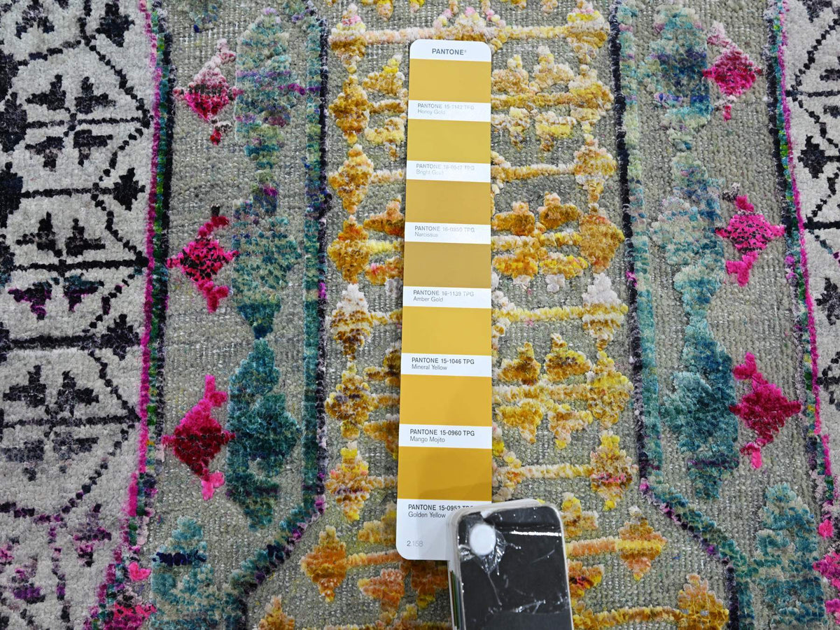 Mamluk Mamluk hand-knotted wool/silk rug in Yellow, 8' x 8'1" — SKU O075552 (view 7)