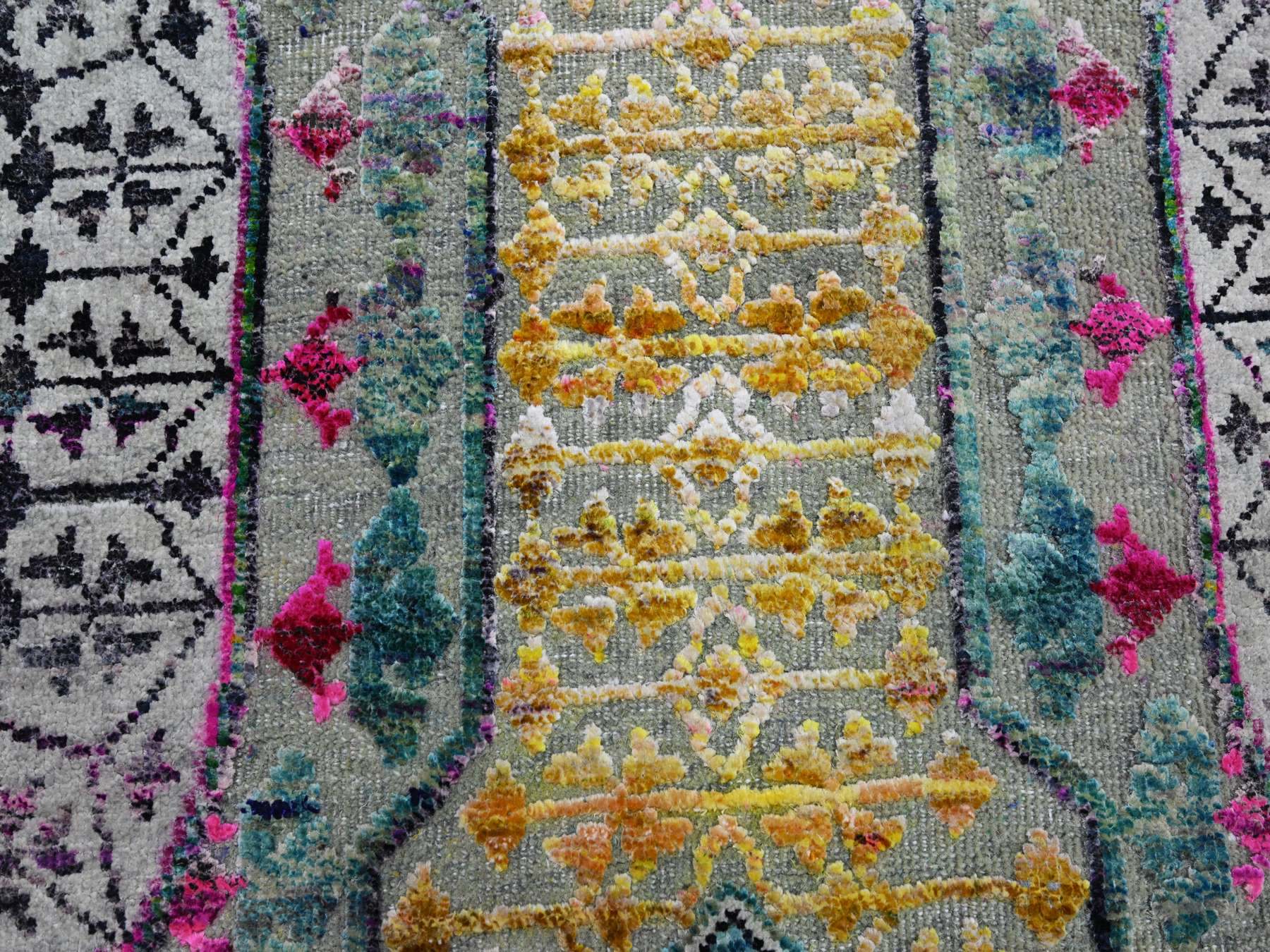 Mamluk Mamluk hand-knotted wool/silk rug in Yellow, 8' x 8'1" — SKU O075552 (view 8)