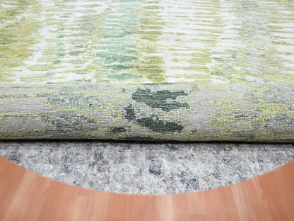 Green 7'11" x 8'0" Modern / Contemporary Hand knotted Silk Rug - Sku: O075558