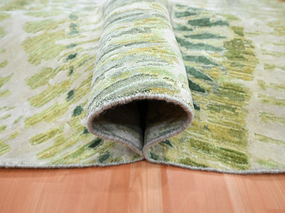 Green 7'11" x 8'0" Modern / Contemporary Hand knotted Silk Rug - Sku: O075558