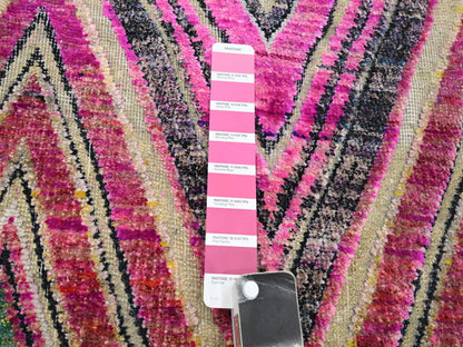 Modern / Contemporary hand-knotted wool/silk rug in Pink, 11'8" x 11'9" — SKU O075567 (view 7)