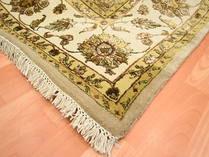 Brown 7'8" x 9'10" Traditional Hand knotted Wool/Silk Rug - Sku: O075586