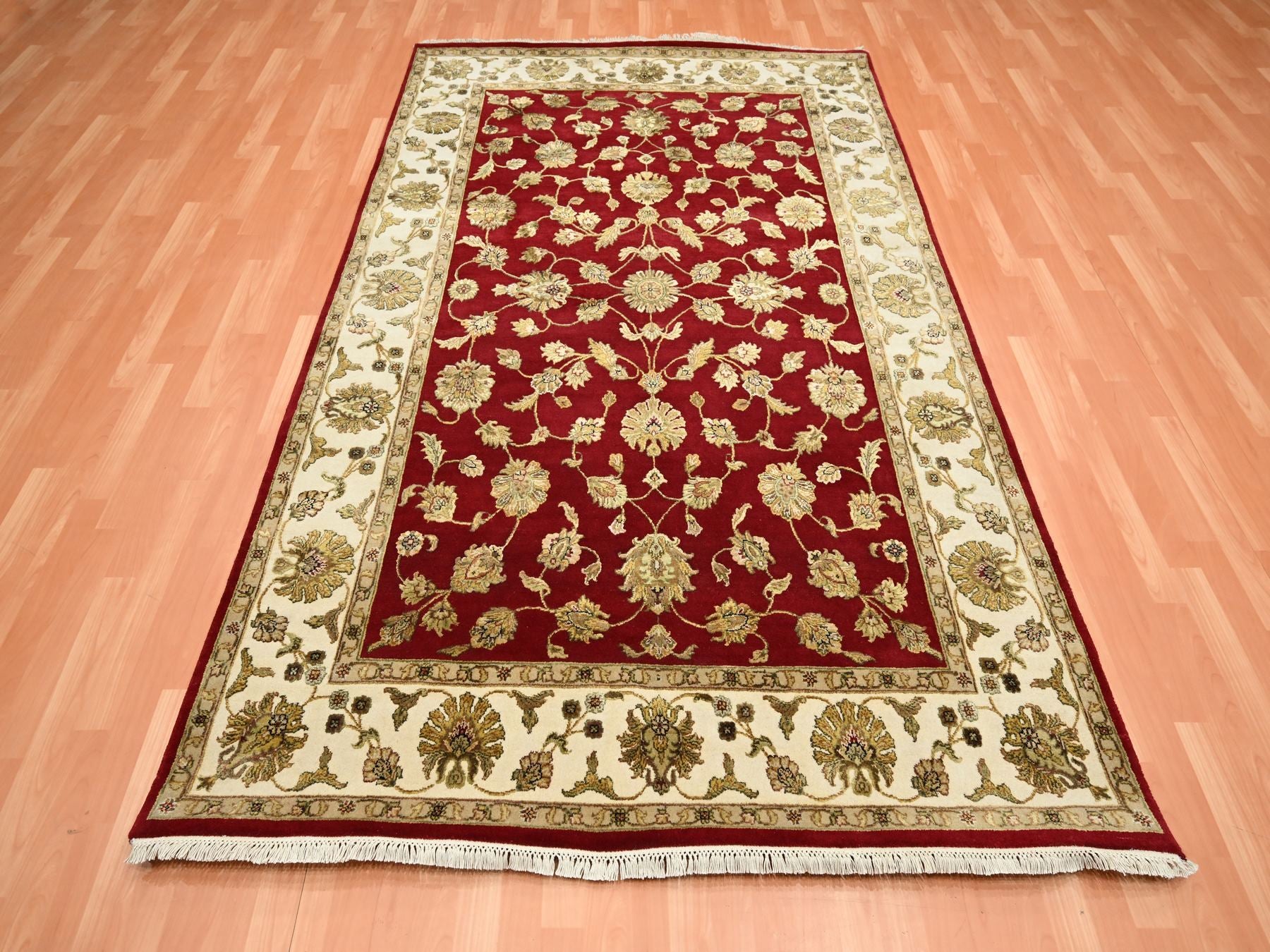 Rajasthan Rajasthan hand-knotted wool/silk rug in Red & Ivory, 5'11" x 9'2" — SKU O075599 (view 2)