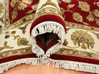 Red 5'11" x 9'2" Traditional Hand knotted Wool/Silk Rug - Sku: O075599