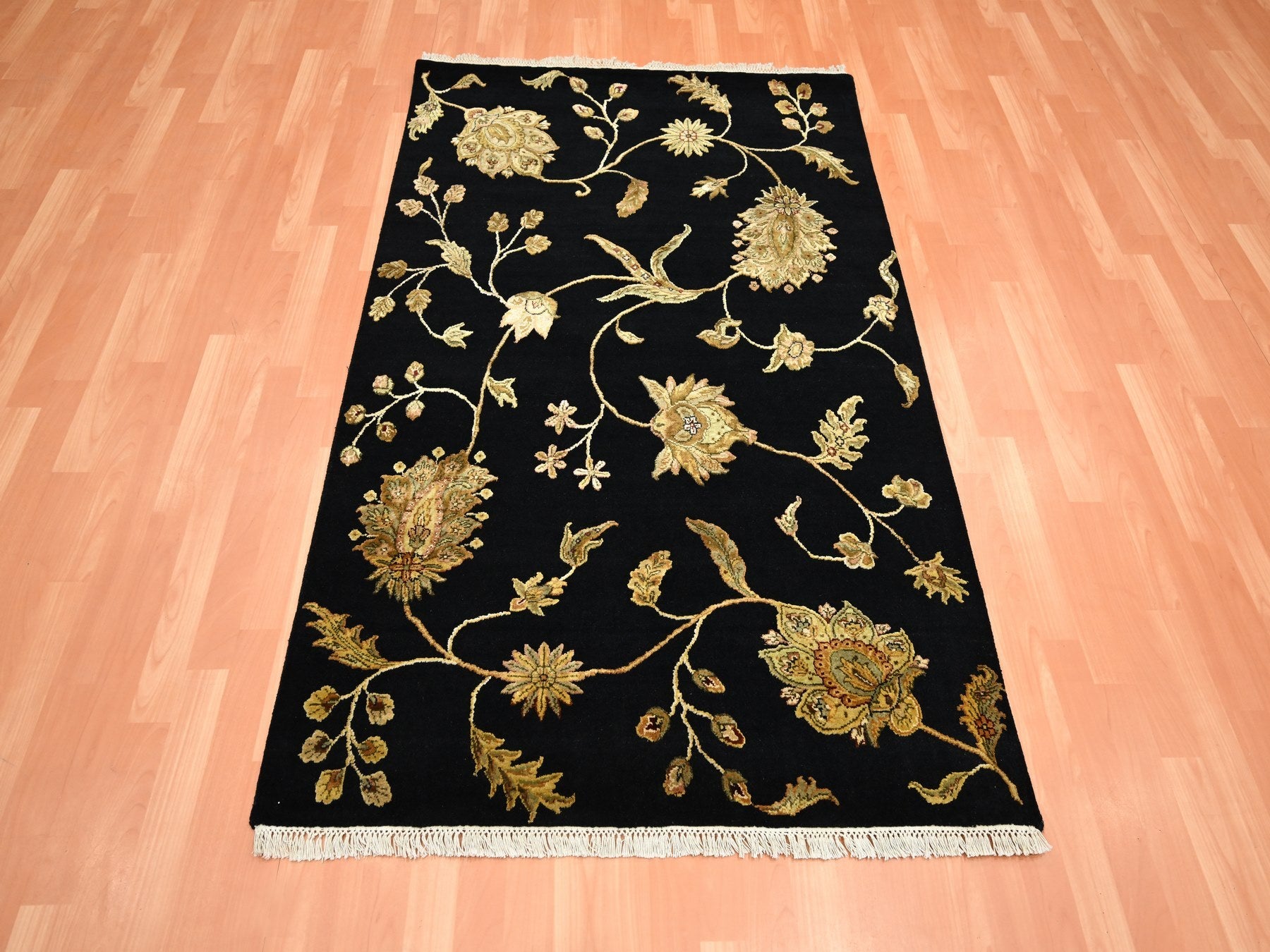 Rajasthan hand-knotted wool/silk rug in Black, 4' x 5'11" — SKU O075609 (view 2)