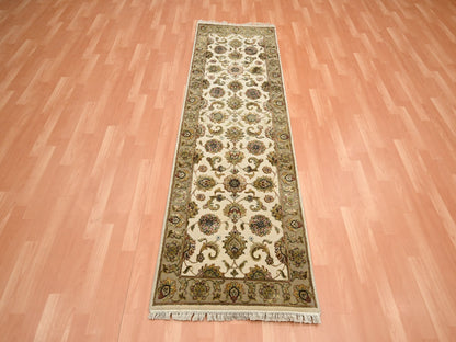 Rajasthan Rajasthan hand-knotted wool/silk runner in Ivory & Beige, 2'6" x 8' — SKU O075612 (view 2)