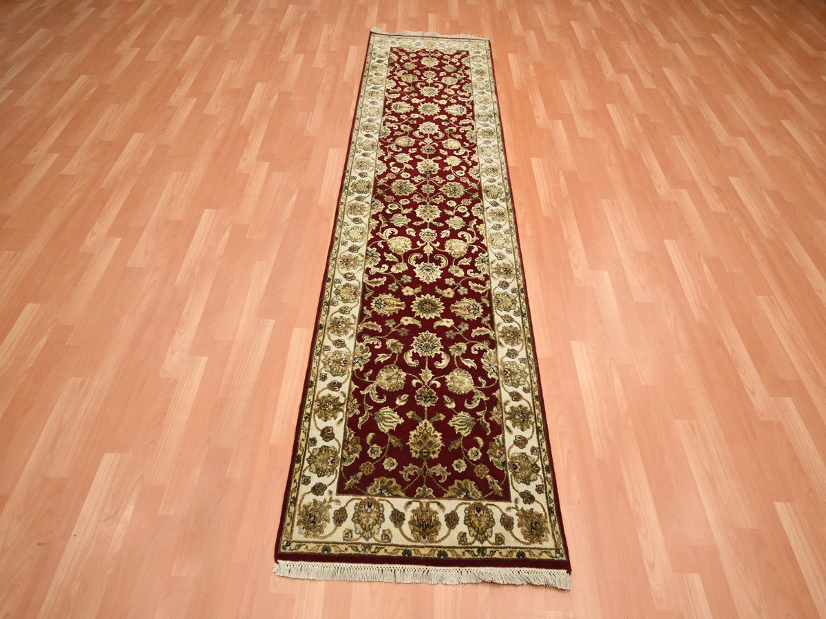 Rajasthan Rajasthan hand-knotted wool/silk runner in Red & Ivory, 2'6" x 9'5" — SKU O075616 (view 2)
