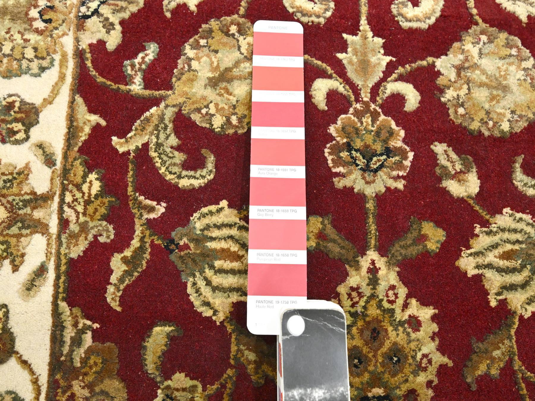 Rajasthan Rajasthan hand-knotted wool/silk runner in Red & Ivory, 2'6" x 9'5" — SKU O075616 (view 4)