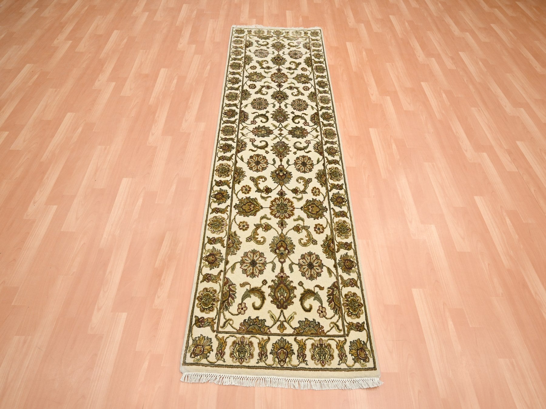 Rajasthan Rajasthan hand-knotted wool/silk runner in Ivory, 2'7" x 8'3" — SKU O075620 (view 2)