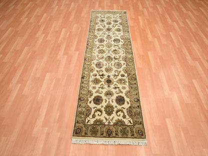 Rajasthan Rajasthan hand-knotted wool/silk runner in Ivory & Beige, 2'6" x 8' — SKU O075621 (view 2)