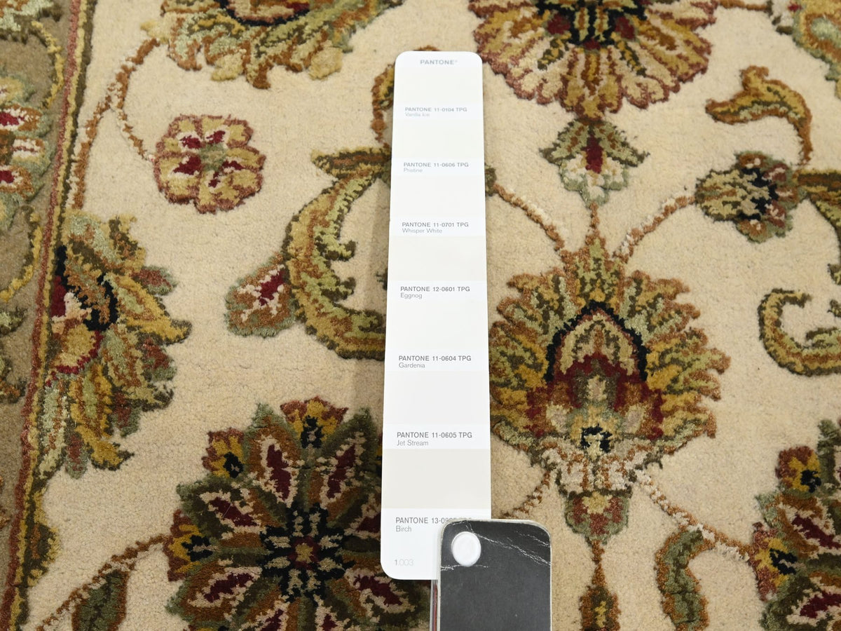 Rajasthan Rajasthan hand-knotted wool/silk runner in Ivory & Beige, 2'6" x 8' — SKU O075621 (view 4)