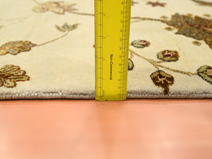 Rajasthan hand-knotted wool/silk rug in Ivory, 4' x 5'11" — SKU O075631 (view 6)
