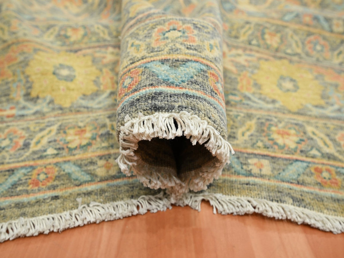 Mahal Oushak hand-knotted wool rug in Gray, 8'11" x 12'1" — SKU O075636 (view 5)