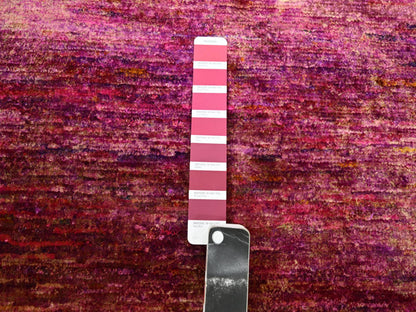 Modern / Contemporary hand-knotted sari silk rug in Pink, 4'11" x 6'10" — SKU O075645 (view 4)