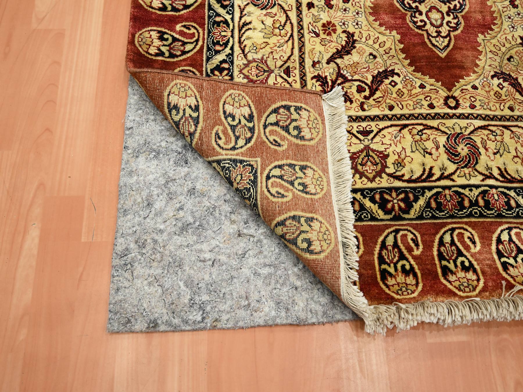 Tabriz Fine Oriental hand-knotted silk rug in Red, 4' x 6' — SKU O075648 (view 3)