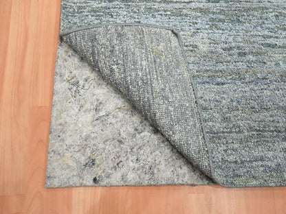 Modern / Contemporary hand-knotted silk rug in Gray, 3'10" x 6'1" — SKU O075654 (view 3)