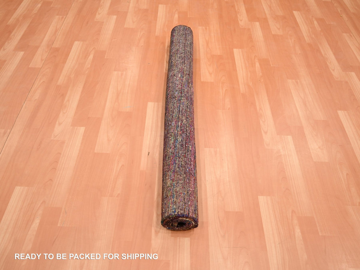 Modern / Contemporary hand-knotted sari silk rug in Red, 3'11" x 5'8" — SKU O075656 (view 5)