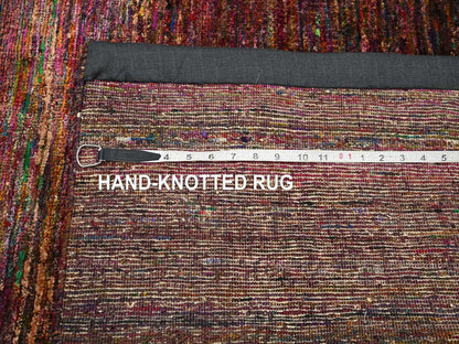Modern / Contemporary hand-knotted sari silk rug in Red, 3'11" x 5'8" — SKU O075656 (view 7)