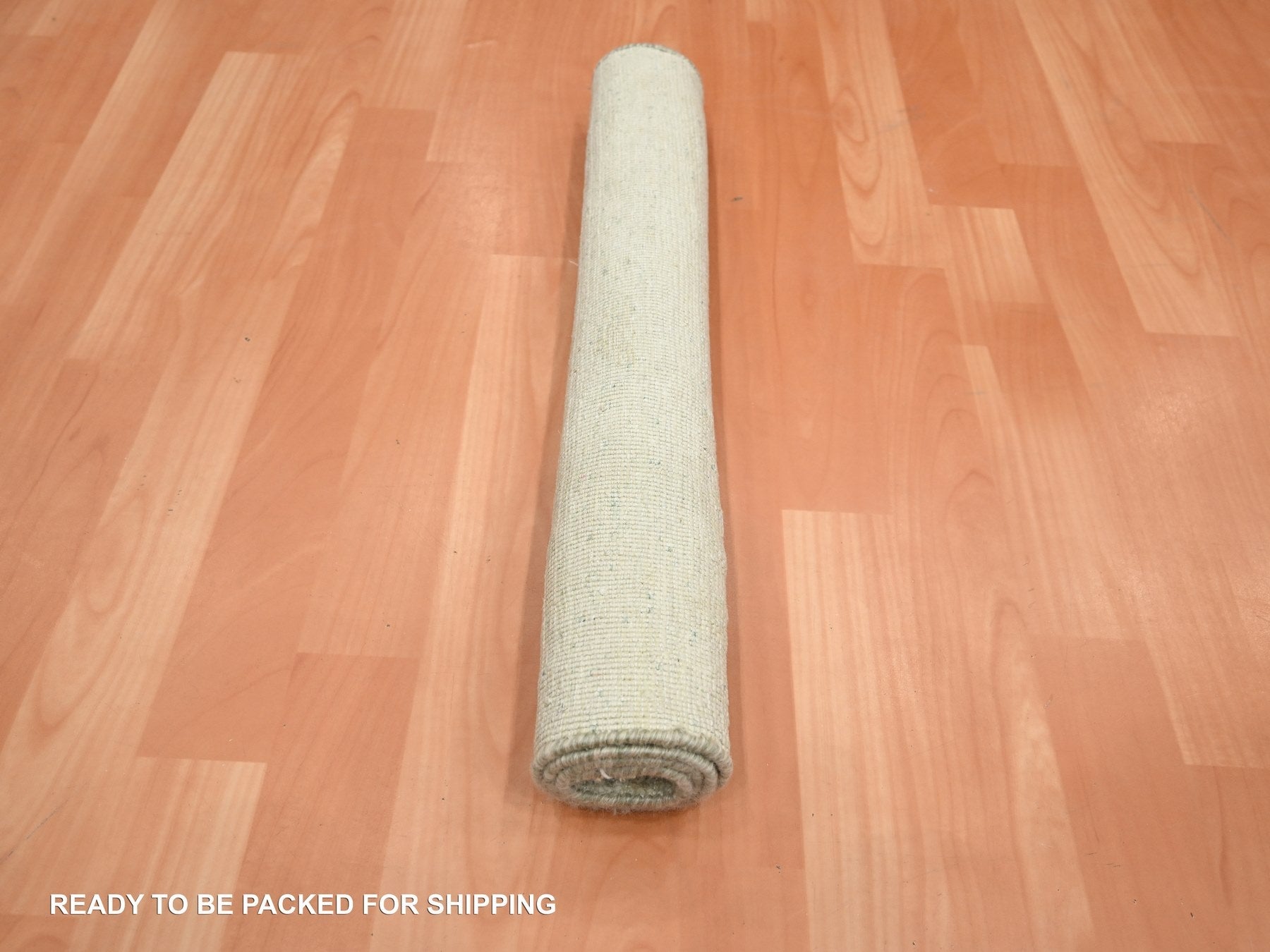 Modern / Contemporary hand-knotted wool/silk rug in Ivory, 2' x 3' — SKU O075661 (view 5)