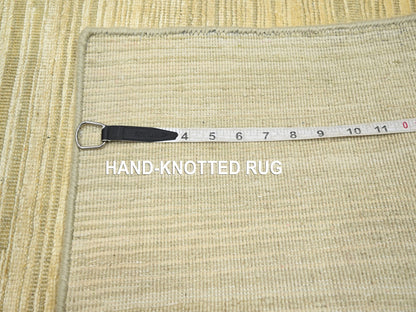 Beige 2'0" x 3'0" Modern and Contemporary Hand knotted Wool/Silk Rug - Sku: O075662
