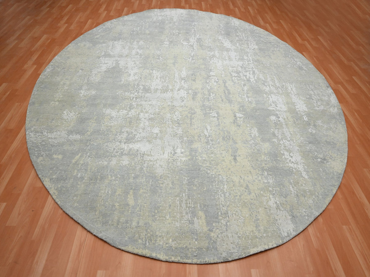 Modern / Contemporary hand-knotted wool/silk rug in Gray, 11'10" x 11'10" — SKU O075675 (view 2)