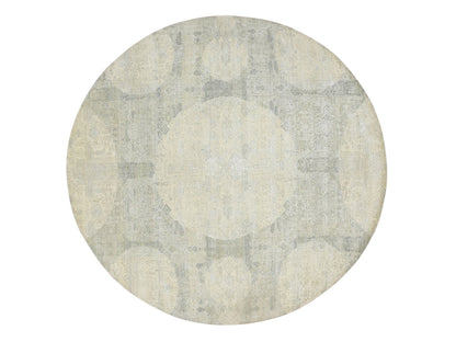 Modern / Contemporary hand-knotted wool/silk rug in Ivory, 9'9" x 10'1" — SKU O075681