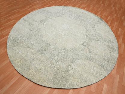 Modern / Contemporary hand-knotted wool/silk rug in Ivory, 9'9" x 10'1" — SKU O075681 (view 3)