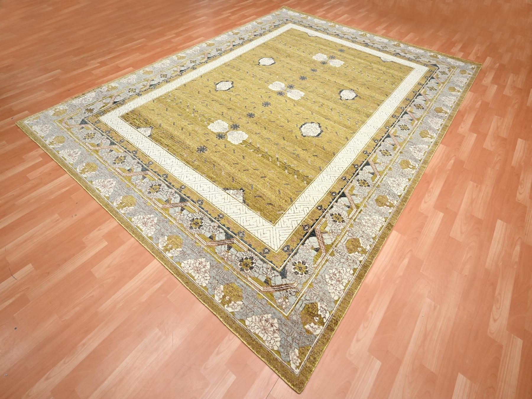 Transitional hand-knotted wool rug in Yellow & Gray, 9'1" x 12'1" — SKU O075692 (view 3)
