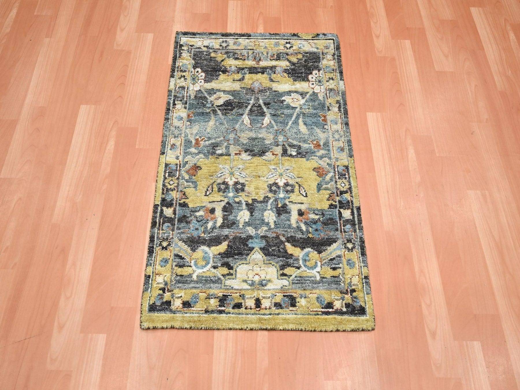 Transitional hand-knotted wool rug in Yellow, 2' x 3'3" — SKU O075697 (view 2)