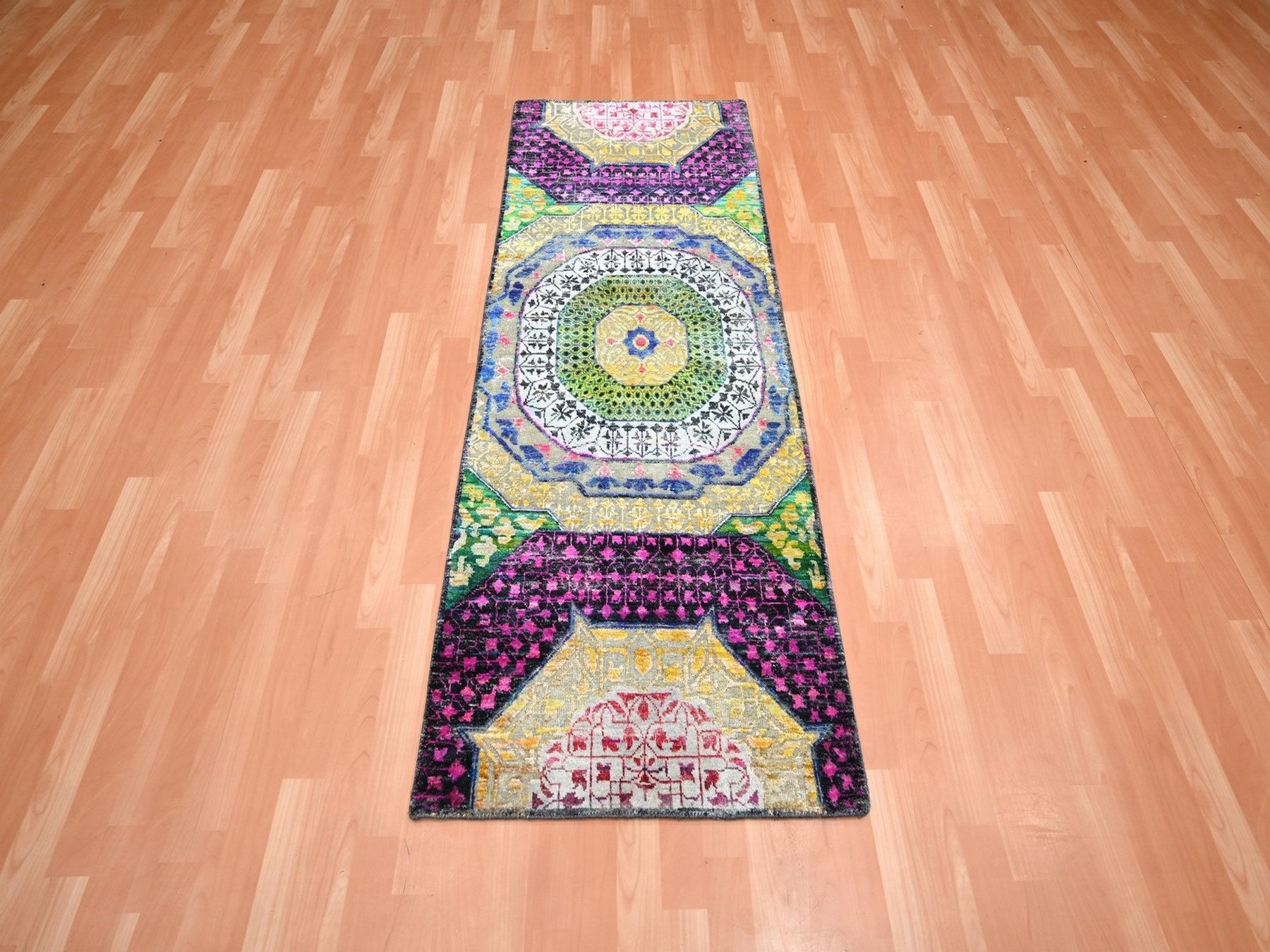 Mamluk Mamluk hand-knotted wool/sari silk runner in Yellow, 2'6" x 6'5" — SKU O075701 (view 2)