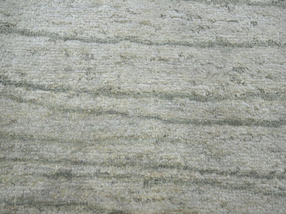 Modern / Contemporary hand-knotted silk rug in Ivory, 9' x 11'11" — SKU O075705 (view 8)