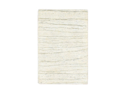 Ivory 2'0" x 3'0" Modern and Contemporary Hand knotted Silk Rug - Sku: O075708