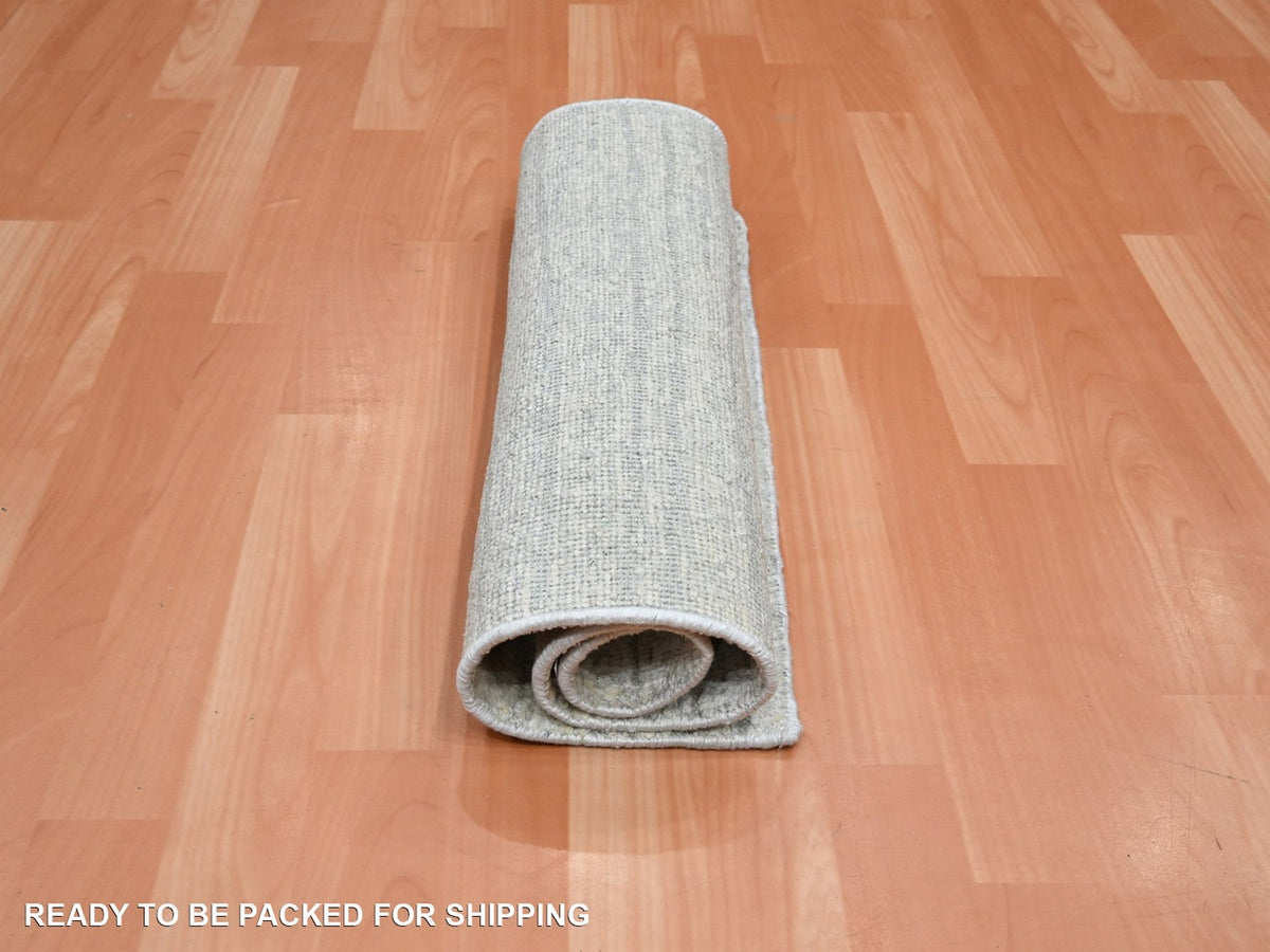 Modern / Contemporary hand-knotted silk rug in Ivory, 2' x 3' — SKU O075708 (view 5)