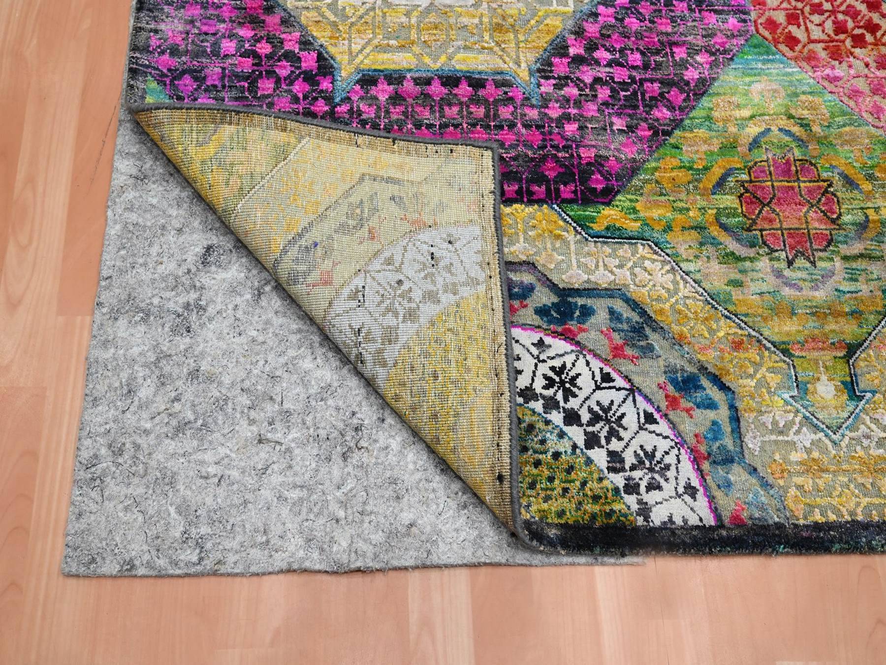 Mamluk Mamluk hand-knotted wool/silk rug in Yellow, 9' x 11'10" — SKU O075726 (view 4)