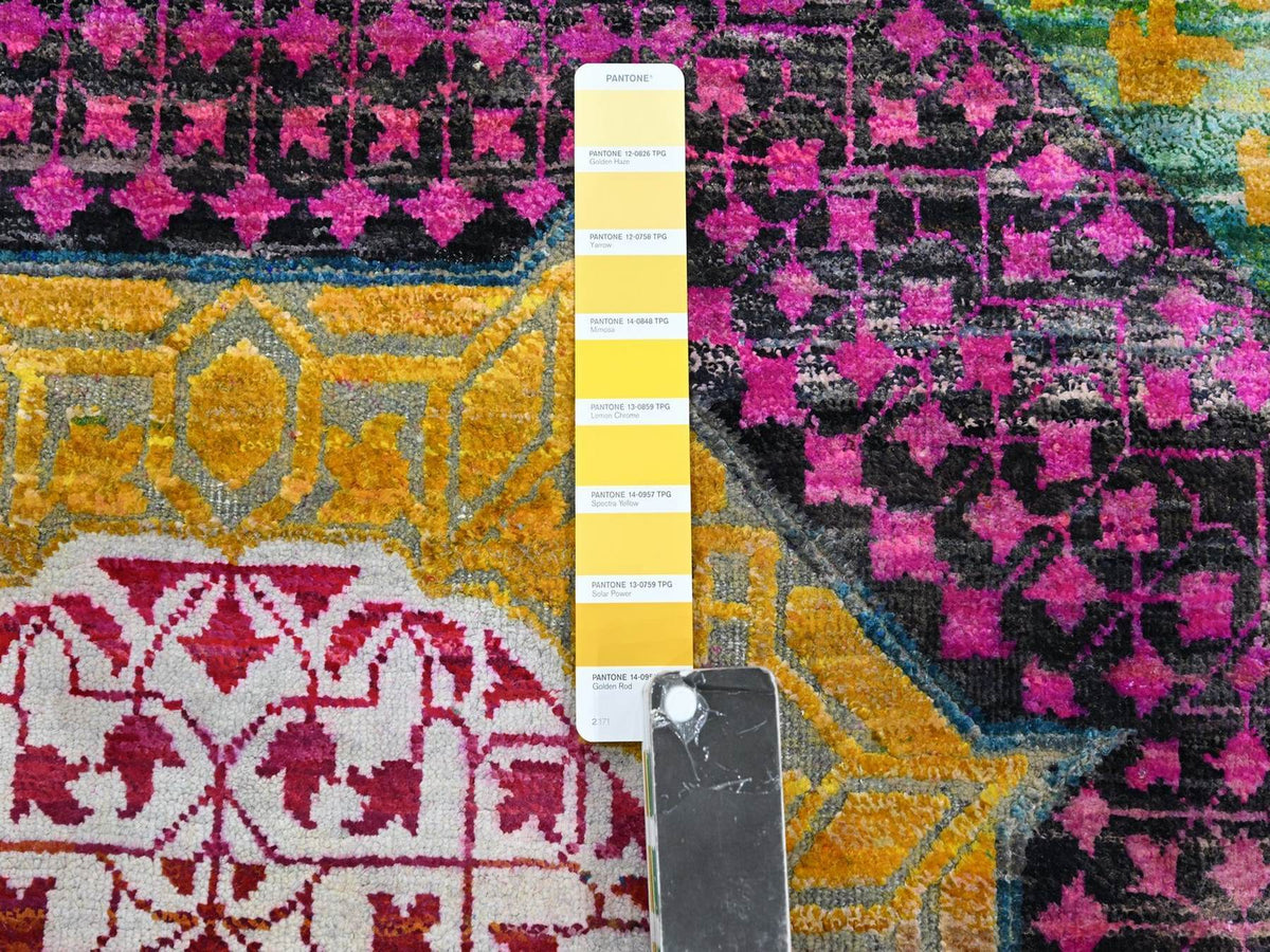 Mamluk Mamluk hand-knotted wool/silk rug in Yellow, 9' x 11'10" — SKU O075726 (view 7)
